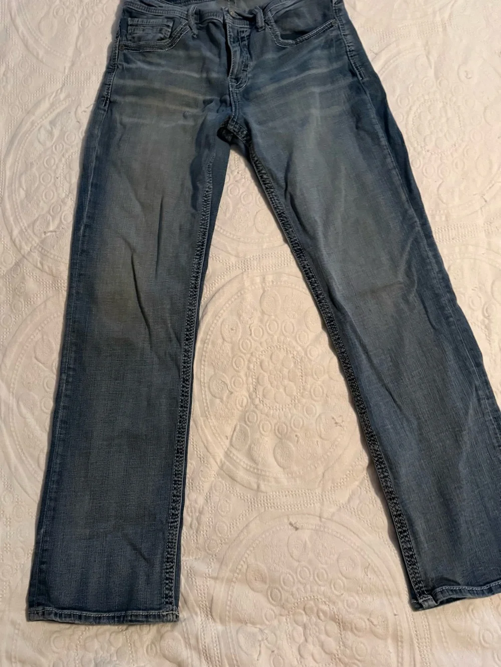 BKE Men’s Straight-Leg Jeans in Medium Blue Wash